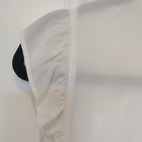 LOFT Cream Ruffle Sleeve Gold Button Detail Blouse XS - Picture 8 of 9